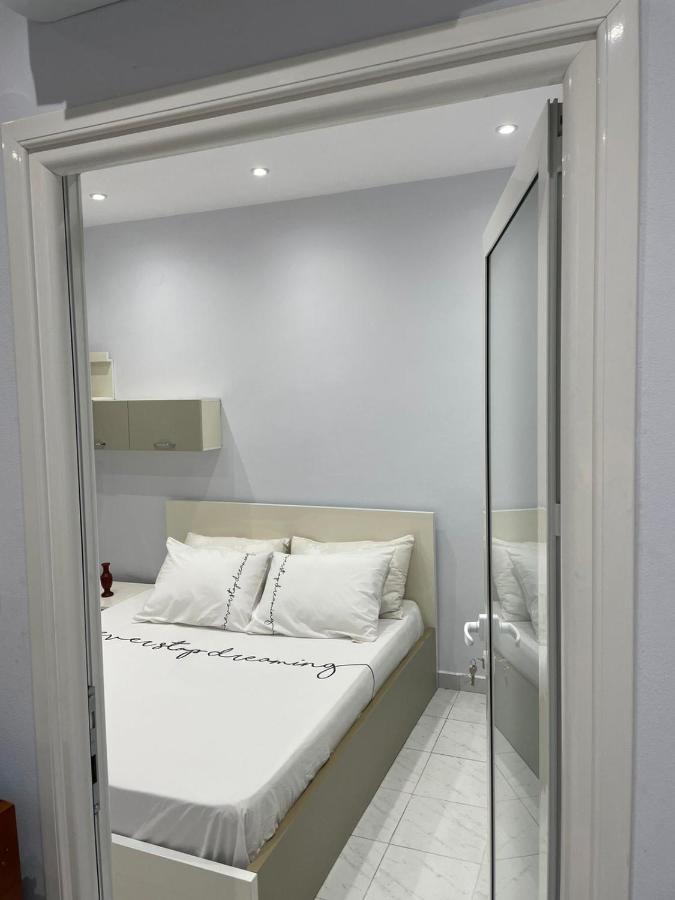 E&B Cosy Apartment Tirana Exterior photo